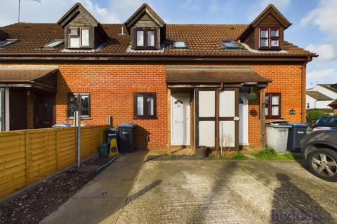 3 bedroom terraced house to rent, Stepgates, Chertsey, Surrey, KT16