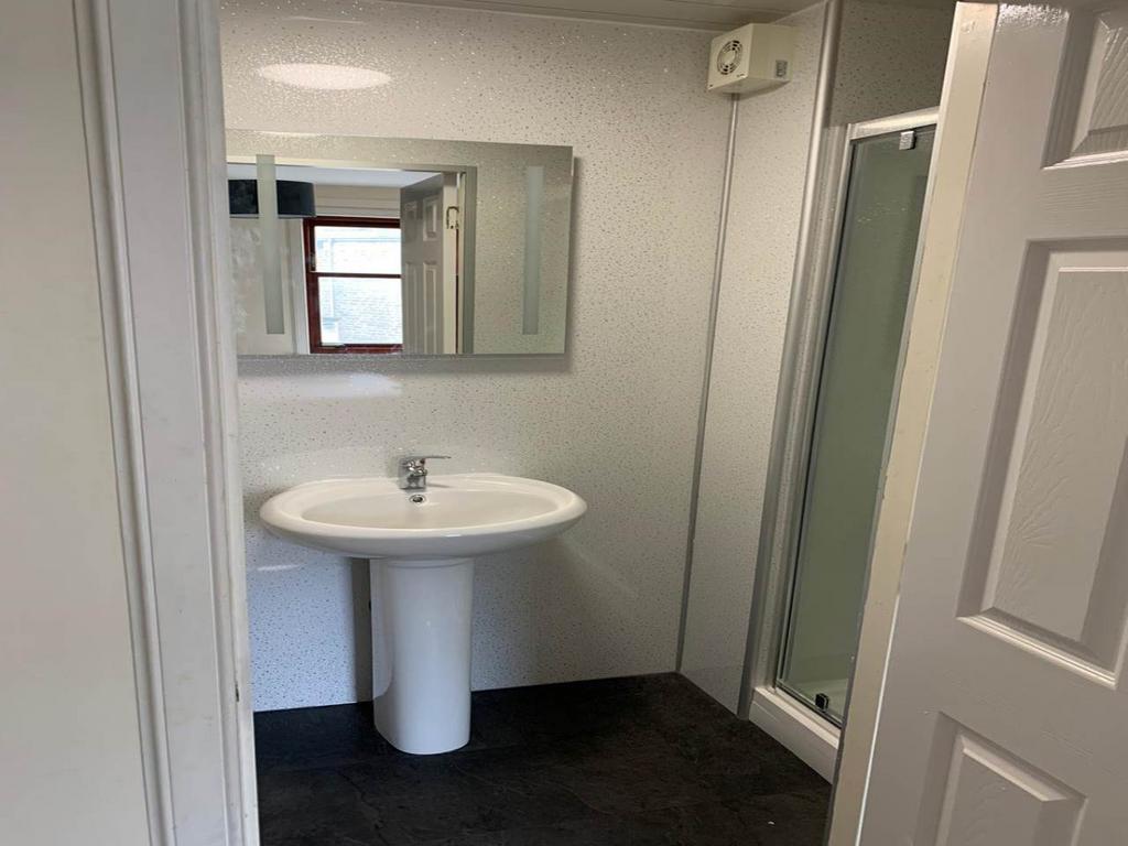 Ensuite