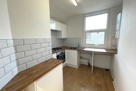 3 bedroom flat to rent - Portland Road, Hove, East Sussex
