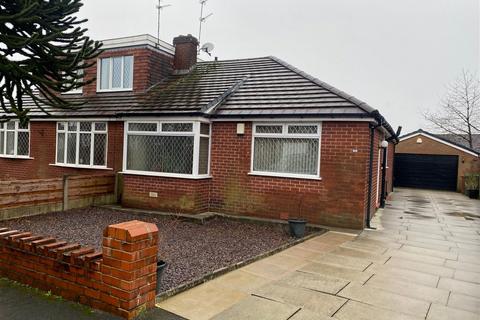 3 bedroom semi-detached bungalow for sale, Oakbank Avenue, Chadderton