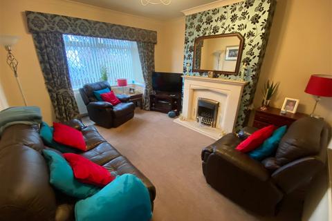 3 bedroom semi-detached bungalow for sale, Oakbank Avenue, Chadderton