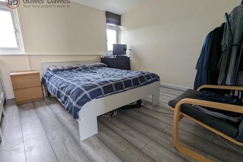 59 Aluric Close, Grays, RM16 4NB