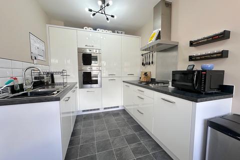 3 bedroom townhouse for sale, Bankfield Road, Wolverhampton WV14