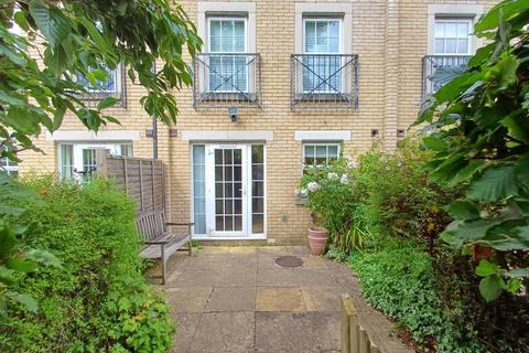 3 bedroom terraced house for sale, Mandelbrote Drive,  Oxford,  OX4