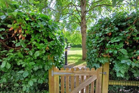 3 bedroom terraced house for sale, Mandelbrote Drive,  Oxford,  OX4