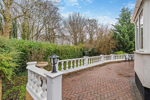 7 Brunswick Close, Pinner, HA5 5AU