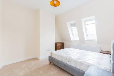 3 bedroom flat to rent, St Marys Road, Hornsey, London, N8
