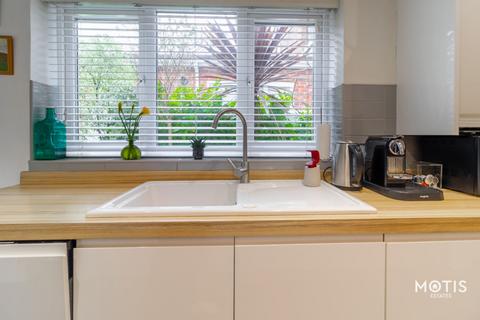 11 Stanley Road, Folkestone, CT19 4LQ