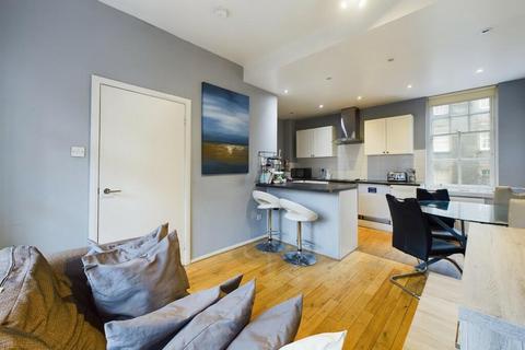 4 bedroom apartment for sale, Portsburgh Square, Edinburgh EH1