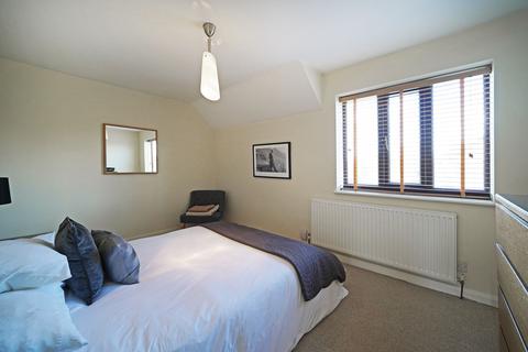 2 bedroom mews for sale, Hazeltree Grove, Dorridge, B93