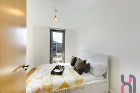 2 bedroom flat to rent, Media City, Michigan Point Tower D, 18 Michigan Avenue, Salford, M50