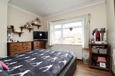 28 Ivythorn Road, Street, BA16 0TF