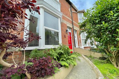 3 bedroom terraced house for sale, Chickerell Road, Weymouth harbour