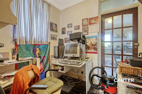91 Chadwell Road, Grays, RM17 5TQ