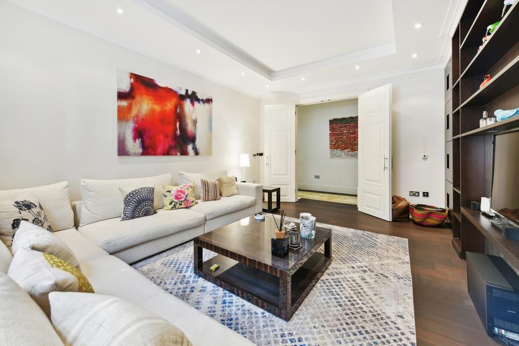 Bickenhall Mansions