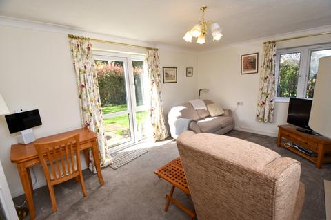2 bedroom retirement property for sale, Whitebrook Court, Whitehall Road, Sale, M33
