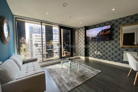 2 bedroom apartment to rent, Cheetham Hill Road, Manchester M4