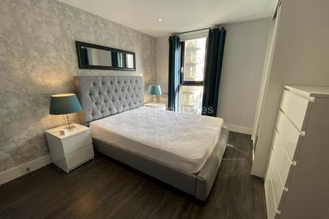2 bedroom apartment to rent, Cheetham Hill Road, Manchester M4
