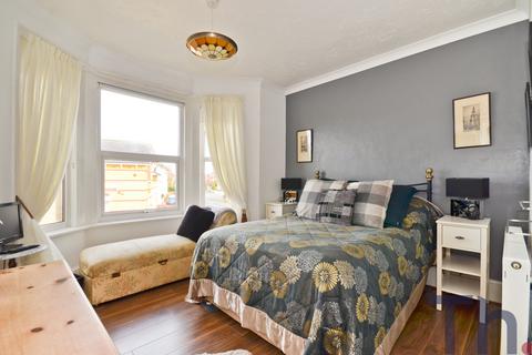 4 bedroom end of terrace house for sale, Sandown PO36