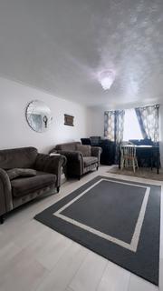 2 bedroom flat for sale, Wrights close, Dagenham, RM10