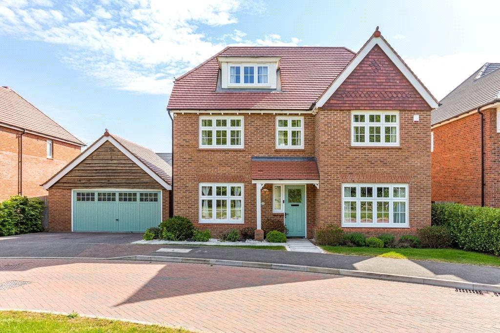 Heron View, Caddington, Luton, LU1 5 bed detached house for sale £800,000