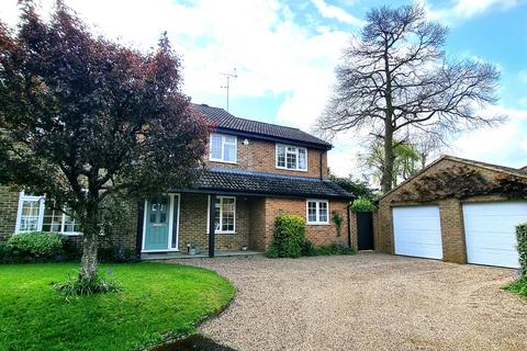 5 bedroom detached house for sale, SUTHERLAND CHASE, ASCOT, BERKSHIRE, SL5 8TE