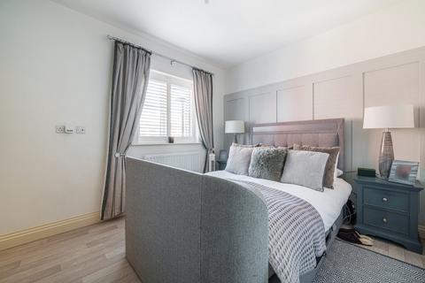 2 Buddery Close, Warfield, Bracknell, RG42 6DJ