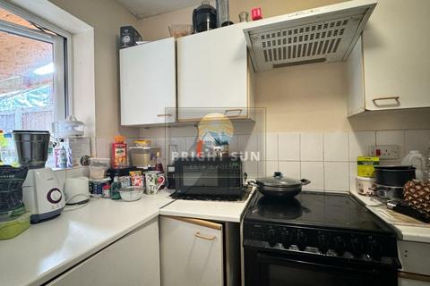 1 bedroom flat for sale - Hounslow TW4