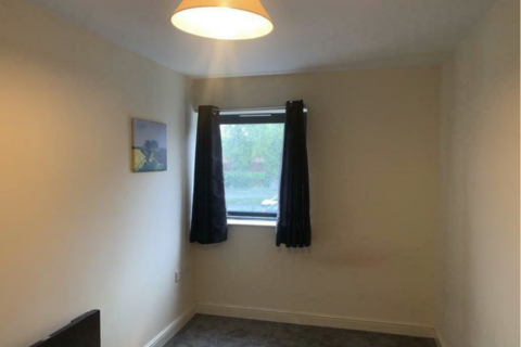 2 bedroom apartment to rent, Merridale Road, Wolverhampton WV3