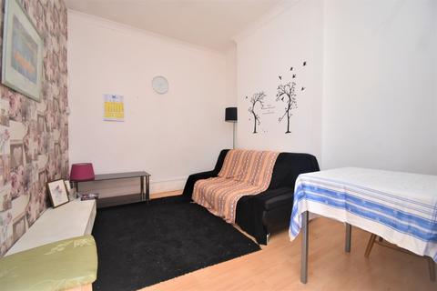2 bedroom flat to rent, Brockley Road London SE4