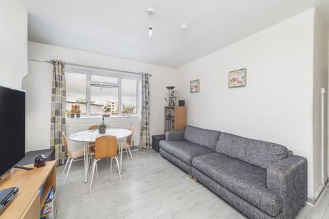 2 bedroom flat for sale, Waveney House, Peckham Rye, London, SE15