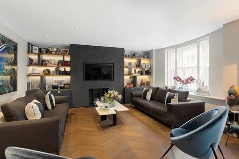 3 bedroom apartment for sale, Newton Court, - Kensington Church Street, London