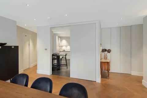 3 bedroom apartment for sale, Newton Court, - Kensington Church Street, London