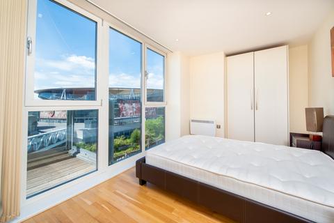 2 bedroom penthouse to rent, Drayton Park, London, N5