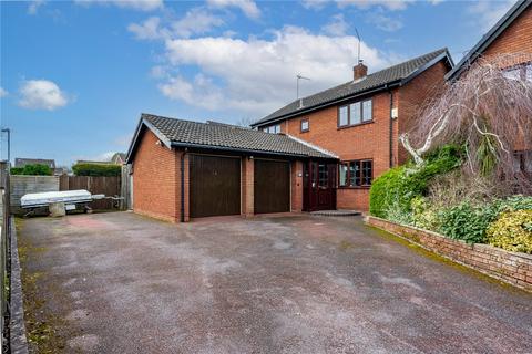 4 bedroom detached house for sale, Eldersfield Close Church Hill North, Redditch, Worcestershire, B98