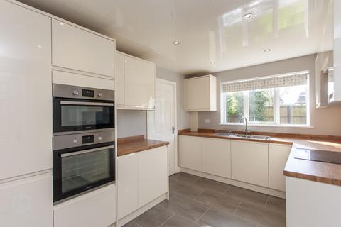 4 bedroom detached house for sale - Parnham Close, Radcliffe, Manchester, M26 3XU
