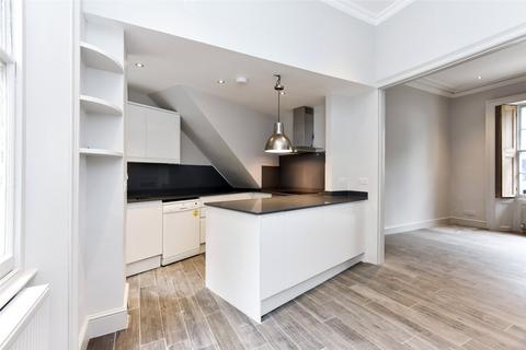 4 bedroom terraced house to rent, Sussex Street, London, SW1V