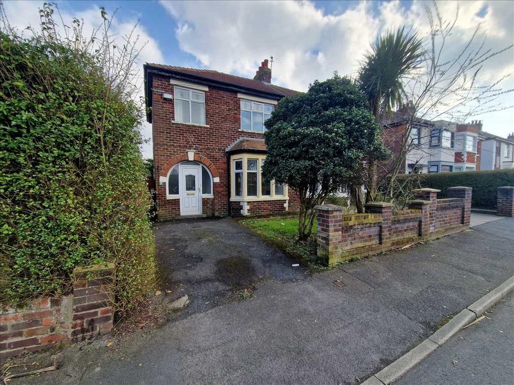 Compley Avenue, PoultonLeFylde 3 bed house to rent £850 pcm (£196 pw)