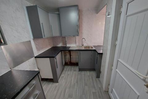 2 bedroom terraced house to rent, Burnley  BB11
