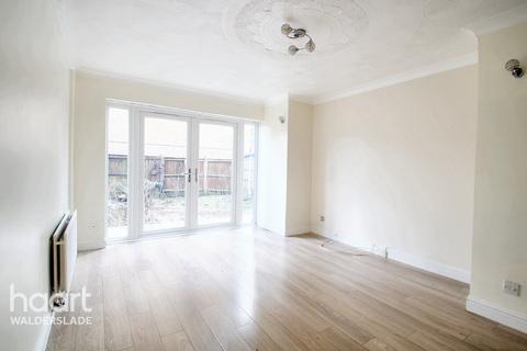 2 Lambeth Close, Chatham, ME5 8YL