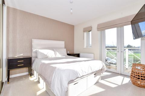3 bedroom terraced house for sale - Martin Lane, Holborough Lakes, Snodland, Kent