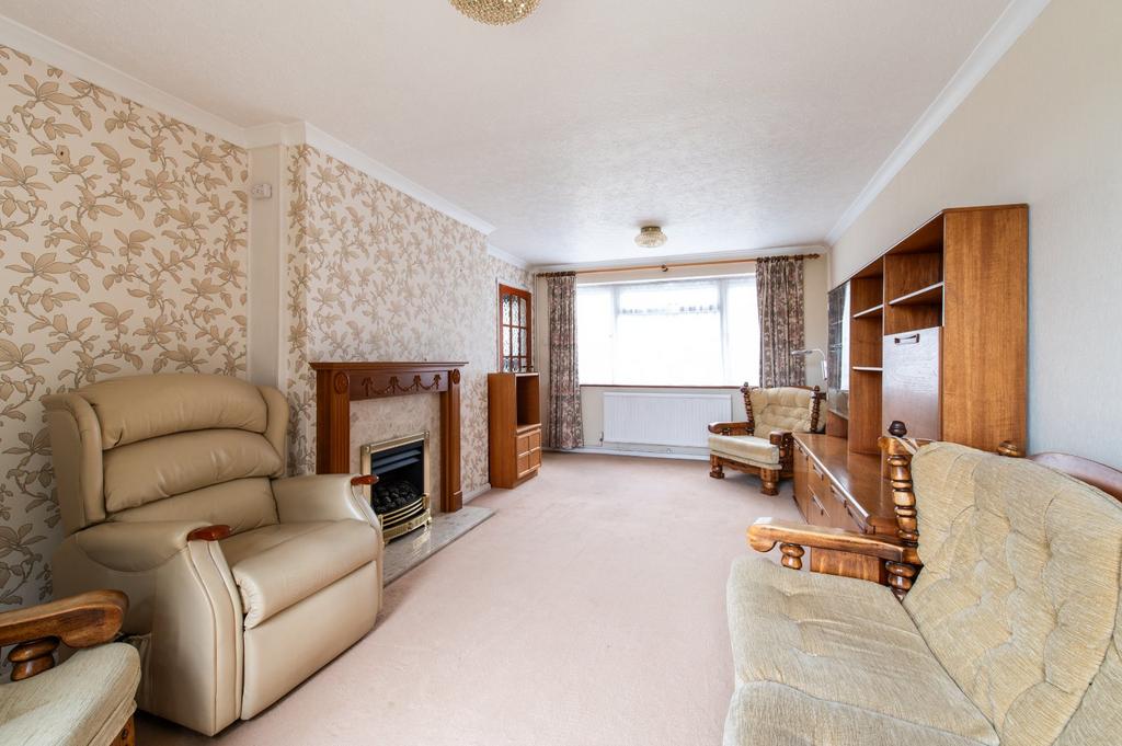 Livingstone Road, Gravesend, Kent, DA12 3 bed end of terrace house for