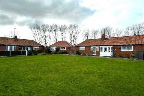 2 bedroom bungalow for sale, West Vale, Filey