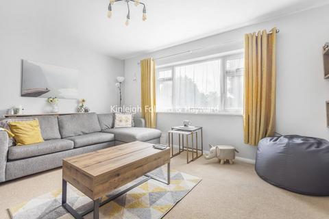 2 bedroom flat for sale - Avenue Road, Southgate