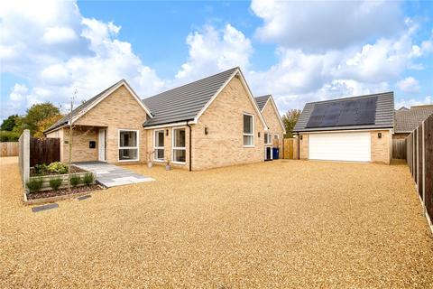 4 bedroom bungalow for sale, Highfields Road, Highfields Caldecote, Cambridge, Cambridgeshire