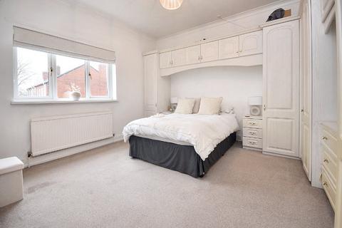 2 bedroom terraced house for sale, Ferry Lane, Stanley, Wakefield