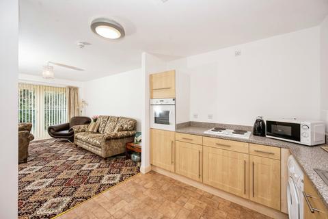 2 bedroom flat for sale - Heyeswood, Haydock, WA11