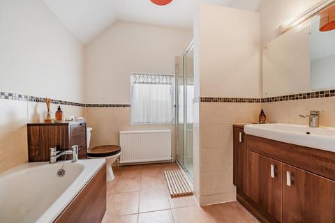 3 bedroom end of terrace house for sale, Newbury,  Berkshire,  RG14