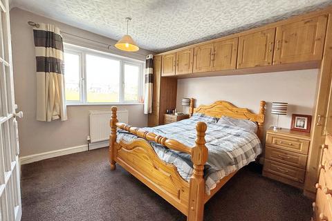50 Hendal Lane, Wakefield, WF2 7NY