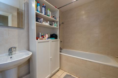 Flat 3, John Nicholas House West Cliff Road, Ramsgate, CT11 9HR